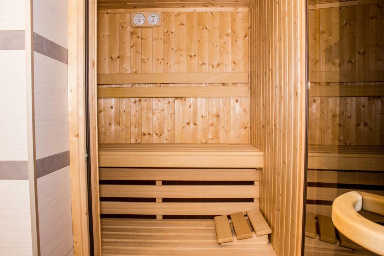 Sauna Luxurious Apartment Краков Экстерьер фото